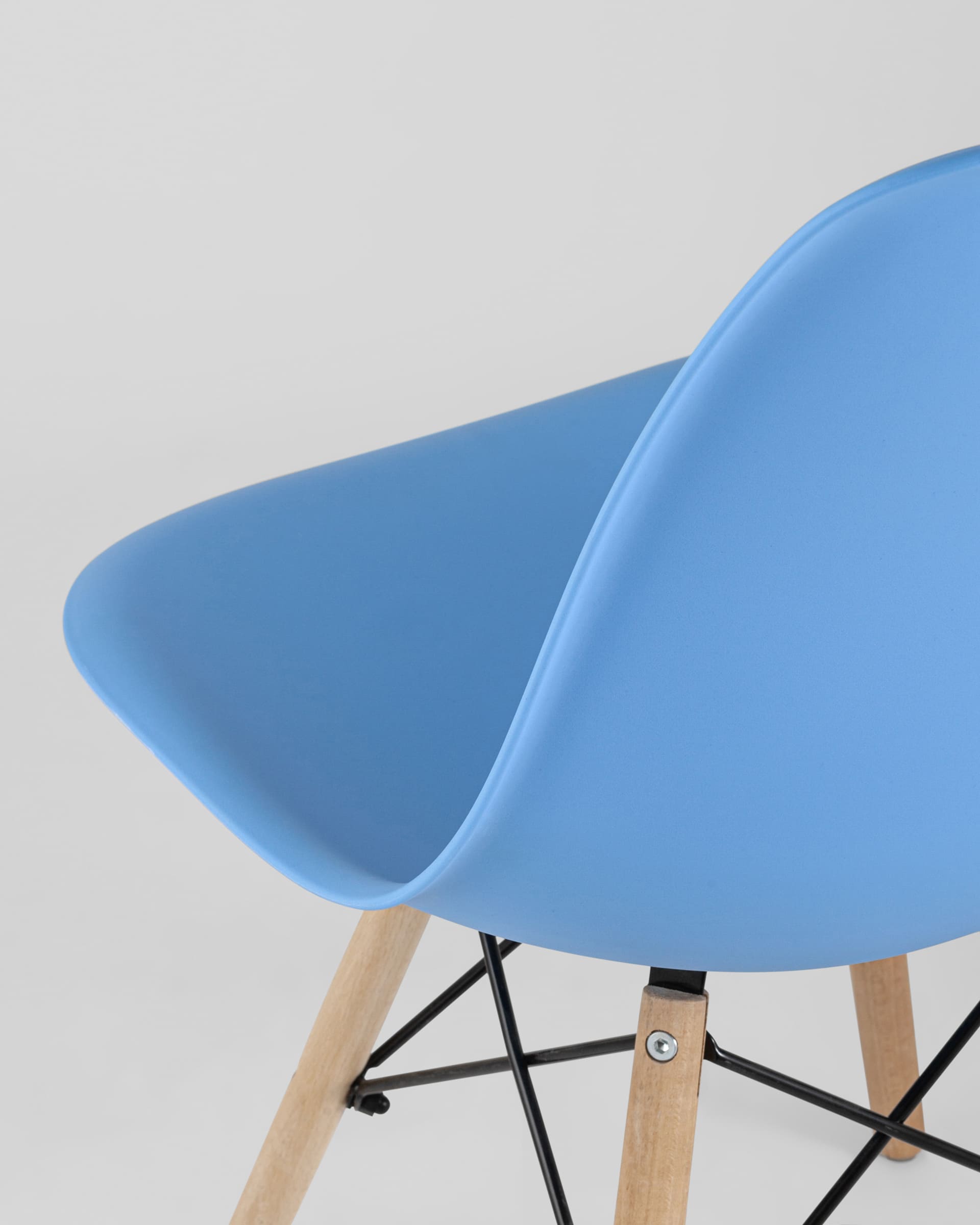 Стул Eames Style DSW голубой